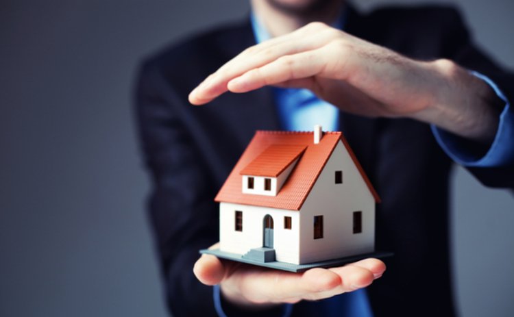 Digital Age Home Insurance: Tech-Driven Peace of Mind